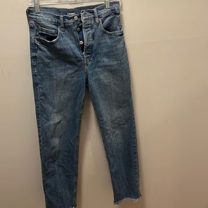 Old Navy. Size 4. Extra High-Rise Sky-Hi Straight Secret-Slim Pockets